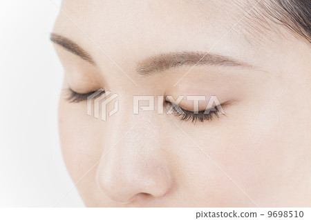 Women's eyes Women's eyes 9698510