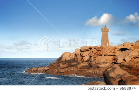 France, brittany, pink granit coast, ploumanac'h lighthouse 9698974