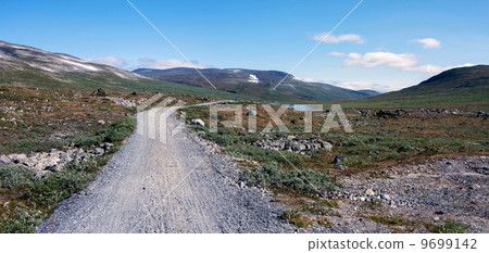 Dirt road between mountain cabin Glitterheim and parkinglot (Jot Dirt road between mountain cabin Glitterheim and parkinglot (Jot 9699142
