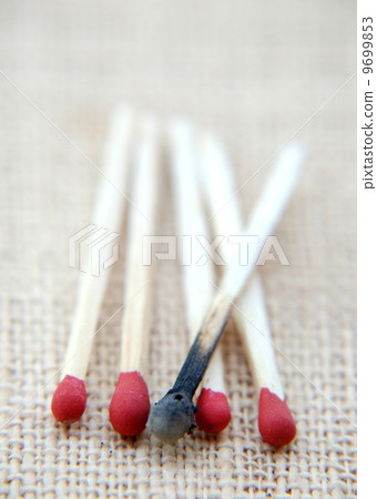 Matches 9699853