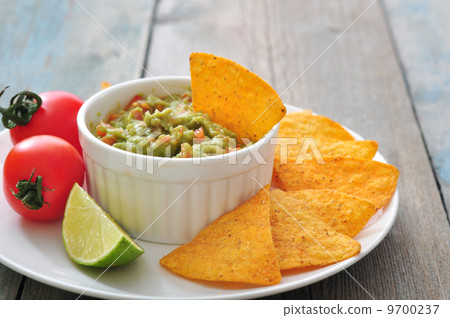 Mexican guacamole sauce 9700237