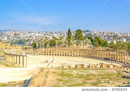 Form of the Jeracheu ruins (Jordan, Jellash) 9700839