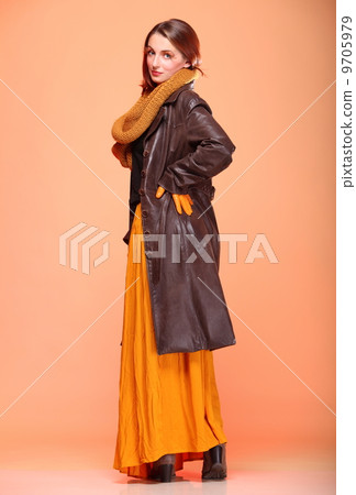 Autumn fashion woman fresh girl eye-lashes 9705979