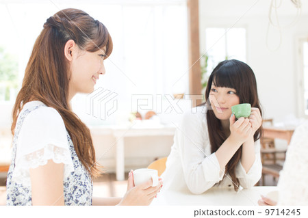 女大學生三人 9714245