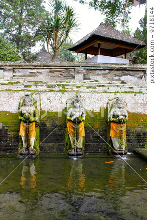 果阿·加亞噴泉 9718144