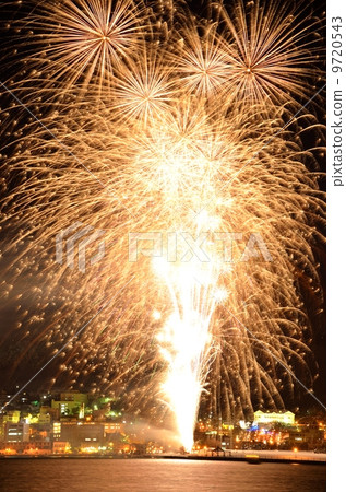 Winter fireworks 9720543