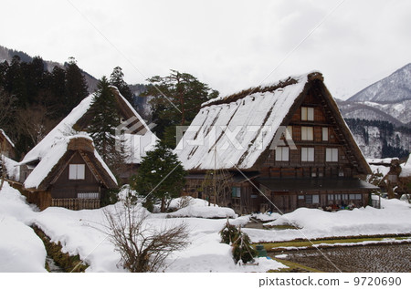 Shirakawago winter 9720690