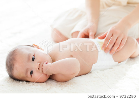 4 months old baby 4 months old baby 9722290