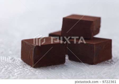 raw chocolate 9722361