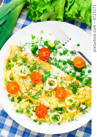 Omelette with fresh herbs Omelette with fresh herbs 9723171