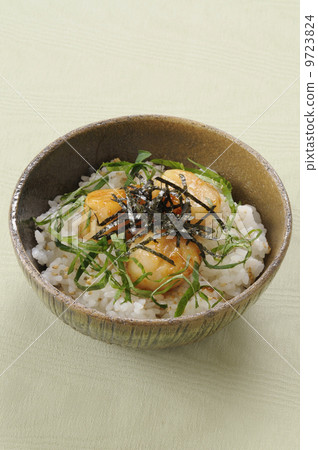 Scallops with butter butter 9723824