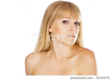 Beautiful lady with perfect skin, studio portrait Beautiful lady with perfect skin, studio portrait 9724575