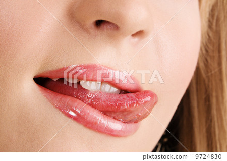Alluring female lips 9724830