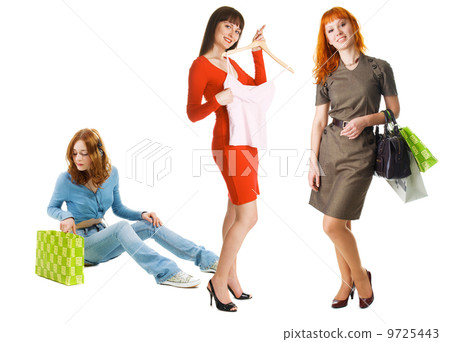 Three girls shopping 9725443
