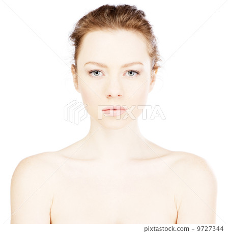 Face portrait of a beautiful model Face portrait of a beautiful model 9727344
