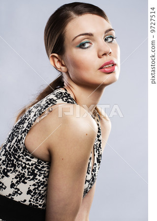 Beautiful fashion model 9727514