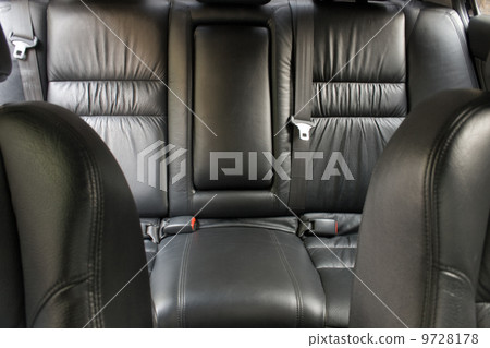 Back passenger seats 9728178
