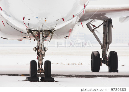 Snow at the airport Snow at the airport 9729883