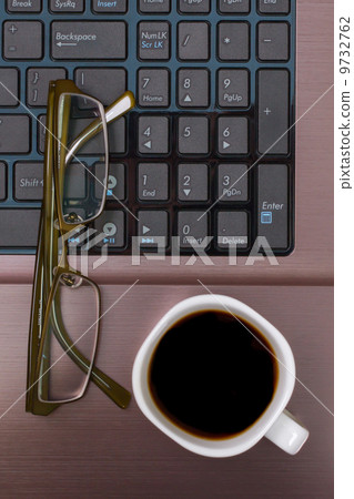 Espresso coffee with laptop Espresso coffee with laptop 9732762
