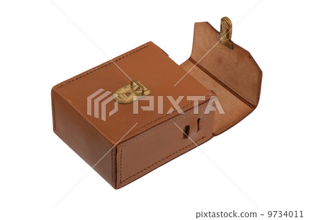 Antique leather bag isolated Antique leather bag isolated 9734011