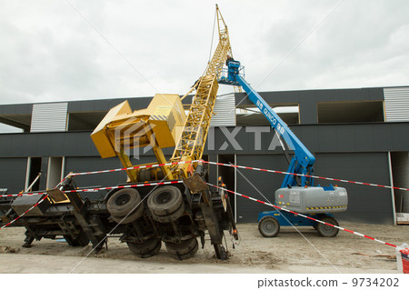 Collapsed mobile tower crane (Holland) Collapsed mobile tower crane (Holland) 9734202
