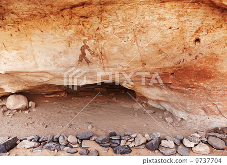 Rock paintings of Tassili N'Ajjer, Algeria 9737704