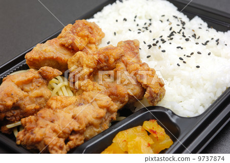Delicious bird fried chicken box lunch Delicious bird fried chicken box lunch 9737874