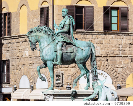 Statue in Florence Statue in Florence 9739899