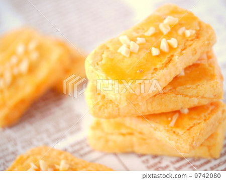 Cheese Cookie (Horizontal Position) Cheese Cookie (Horizontal Position) 9742080