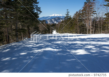 Mt. Ontake和斜坡 9742735