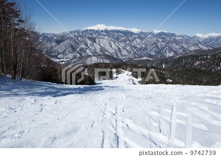 Norikura dance and slopes 9742739