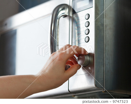 turn on microwave oven turn on microwave oven 9747323