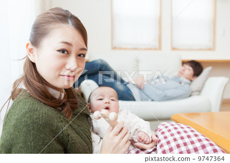 parenthood, parent and child, mother 9747364