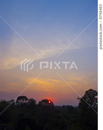 The sunset seen from the pre-loop 9748463