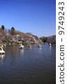盛開的櫻花和井之頭公園 9749243