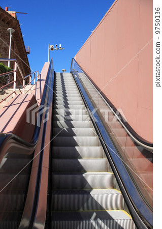 Street Escalator Street Escalator 9750136