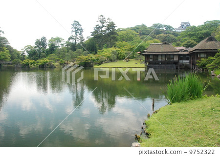 彥根城的“佛陀天堂”(滋賀縣彥根市Kaname鎮) 彥根城的“佛陀天堂”(滋賀縣彥根市Kaname鎮) 9752322