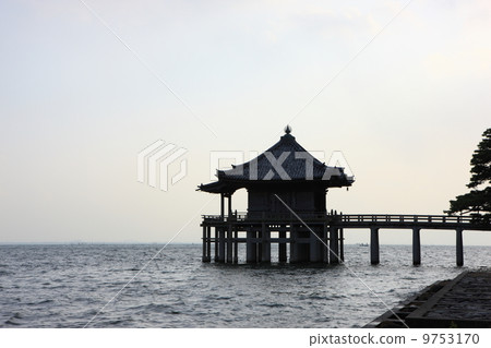 Ukimido Ukimido 9753170