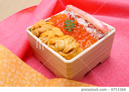 Seafood box lunch 9753366