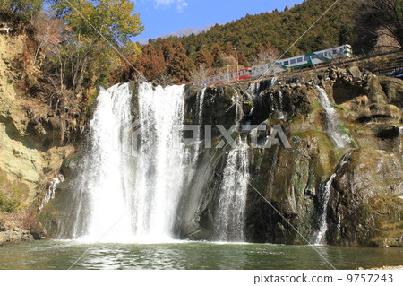 Karasuyama Line "Train running over Ryumon Falls" Railroad spectacular view 9757243