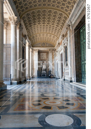 St.Peter St.Peter 9761067