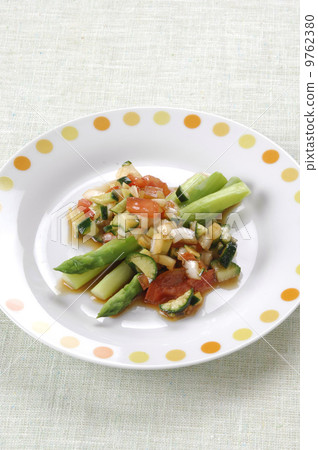 Rabbitgot sauce of asparagus Rabbitgot sauce of asparagus 9762380