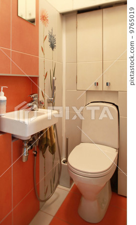 toilet room 9765019