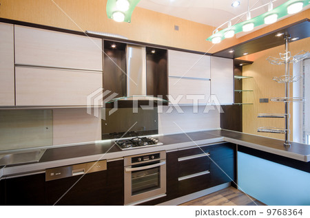 Interior of modern kitchen 9768364