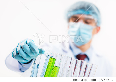 scientist working in the lab scientist working in the lab 9768649