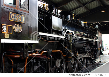 steam locomotive  9773616