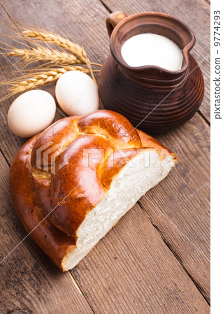 Fresh loaf of challah Fresh loaf of challah 9774293