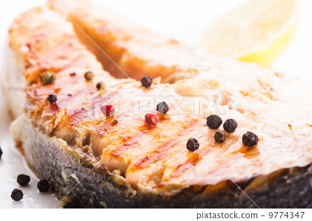 Salmon steak 9774347
