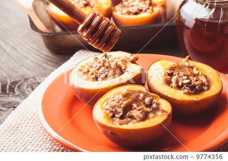 Stuffed Baked Peaches 9774356