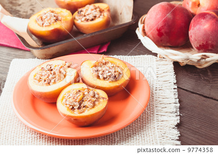 Stuffed Baked Peaches 9774358